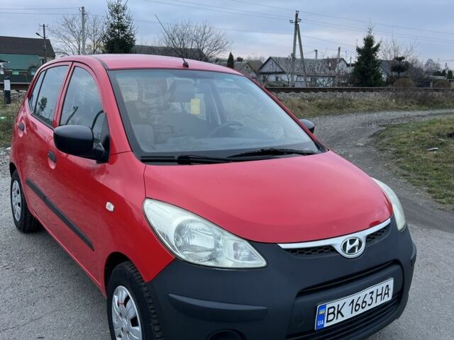Красный Хендай и10, объемом двигателя 1.1 л и пробегом 269 тыс. км за 4250 $, фото 1 на Automoto.ua