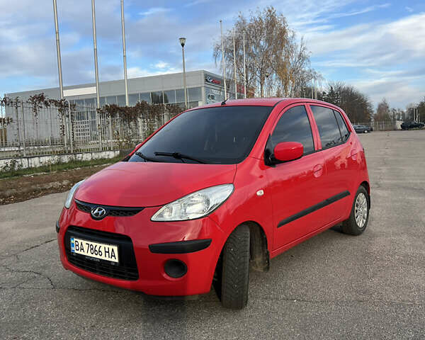 Красный Хендай и10, объемом двигателя 1.2 л и пробегом 154 тыс. км за 4500 $, фото 1 на Automoto.ua