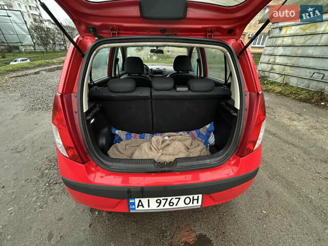 Красный Хендай и10, объемом двигателя 1.09 л и пробегом 200 тыс. км за 4200 $, фото 10 на Automoto.ua
