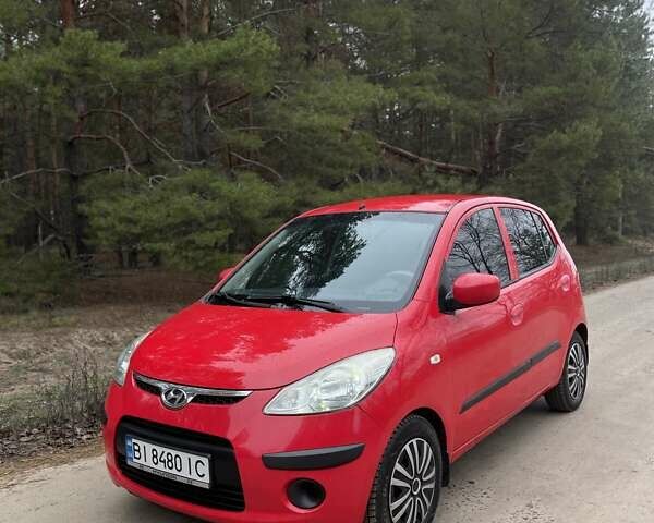 Красный Хендай и10, объемом двигателя 1.09 л и пробегом 159 тыс. км за 4700 $, фото 1 на Automoto.ua