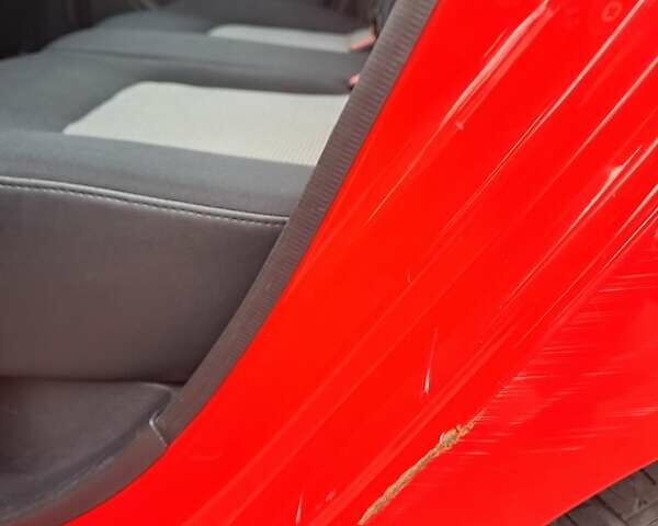 Красный Хендай и10, объемом двигателя 1.09 л и пробегом 201 тыс. км за 3600 $, фото 20 на Automoto.ua