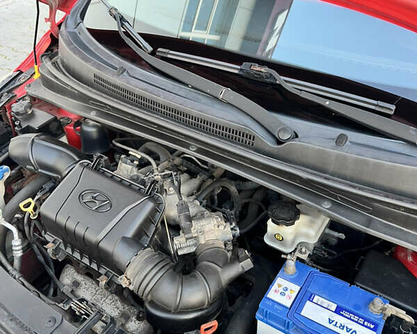 Красный Хендай и10, объемом двигателя 1.09 л и пробегом 138 тыс. км за 5799 $, фото 27 на Automoto.ua