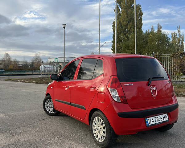 Красный Хендай и10, объемом двигателя 1.2 л и пробегом 154 тыс. км за 4500 $, фото 3 на Automoto.ua