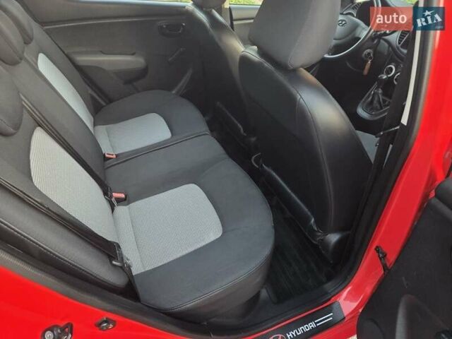 Красный Хендай и10, объемом двигателя 1.1 л и пробегом 127 тыс. км за 3999 $, фото 15 на Automoto.ua