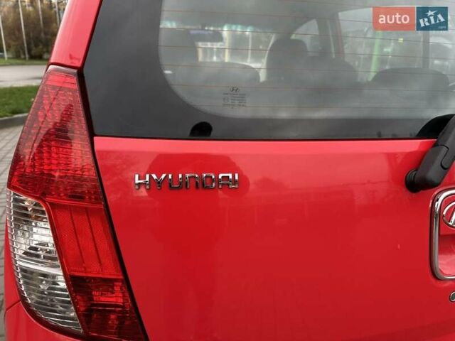 Красный Хендай и10, объемом двигателя 1.1 л и пробегом 113 тыс. км за 5000 $, фото 4 на Automoto.ua