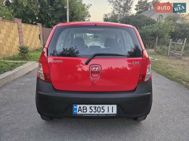 Красный Хендай и10, объемом двигателя 1.1 л и пробегом 127 тыс. км за 3999 $, фото 7 на Automoto.ua