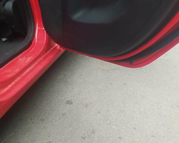 Красный Хендай и10, объемом двигателя 1.09 л и пробегом 140 тыс. км за 3900 $, фото 7 на Automoto.ua