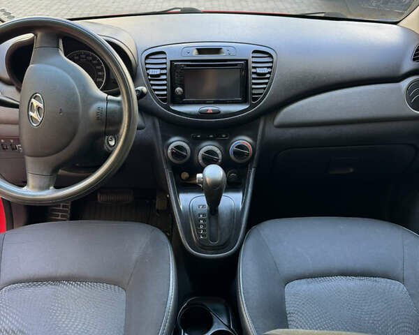 Червоний Хендай і10, об'ємом двигуна 1.1 л та пробігом 156 тис. км за 6500 $, фото 3 на Automoto.ua