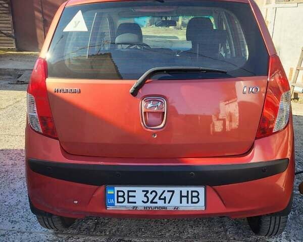 Червоний Хендай і10, об'ємом двигуна 1.09 л та пробігом 123 тис. км за 6000 $, фото 1 на Automoto.ua