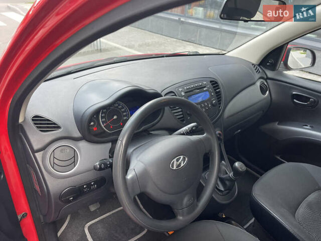 Красный Хендай и10, объемом двигателя 1.1 л и пробегом 117 тыс. км за 5499 $, фото 17 на Automoto.ua