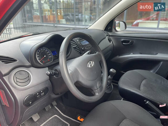 Красный Хендай и10, объемом двигателя 1.1 л и пробегом 117 тыс. км за 5499 $, фото 31 на Automoto.ua