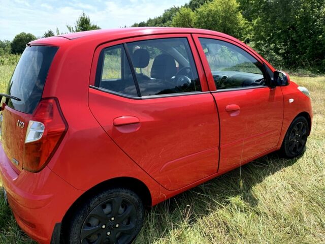 Червоний Хендай і10, об'ємом двигуна 1.2 л та пробігом 128 тис. км за 4800 $, фото 4 на Automoto.ua