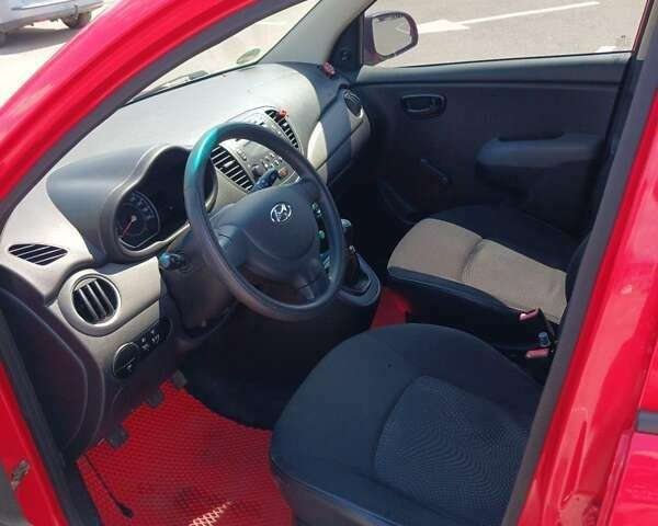 Красный Хендай и10, объемом двигателя 1.09 л и пробегом 85 тыс. км за 4870 $, фото 23 на Automoto.ua