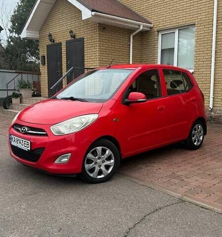 Красный Хендай и10, объемом двигателя 1.25 л и пробегом 186 тыс. км за 6100 $, фото 1 на Automoto.ua