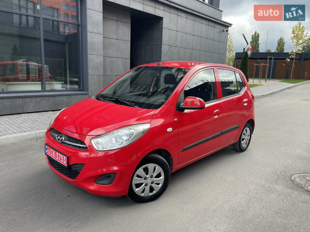 Красный Хендай и10, объемом двигателя 1.1 л и пробегом 117 тыс. км за 5499 $, фото 2 на Automoto.ua