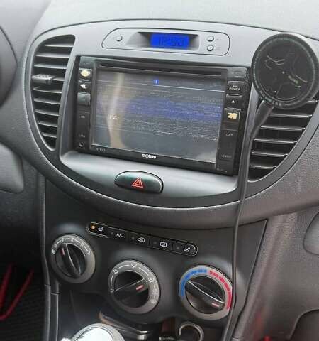 Красный Хендай и10, объемом двигателя 1.25 л и пробегом 186 тыс. км за 6100 $, фото 11 на Automoto.ua