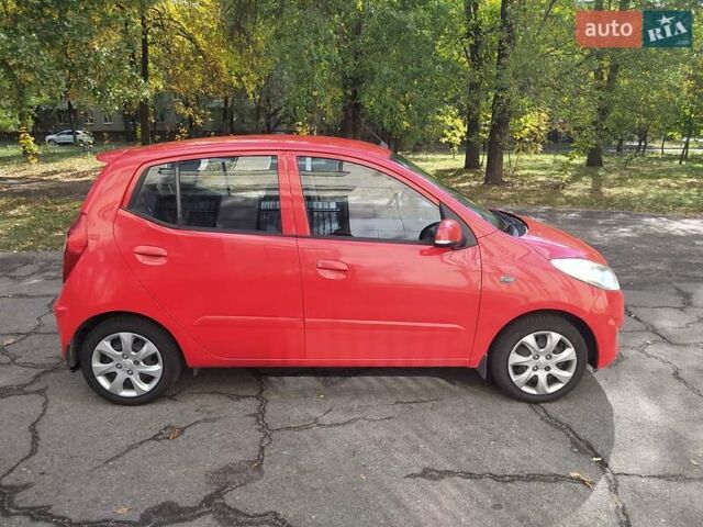 Хендай и10 2011 в Запорожье на Automoto.ua Красный Хендай и10, объемом двигателя 1.25 л и пробегом 65 тыс. км за 6800 $, фото 8 на Automoto.ua