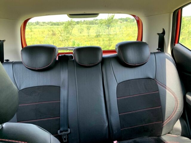 Червоний Хендай і10, об'ємом двигуна 1.2 л та пробігом 128 тис. км за 4800 $, фото 7 на Automoto.ua