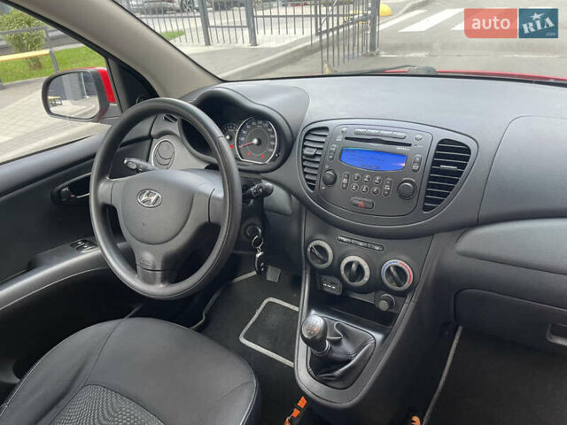 Красный Хендай и10, объемом двигателя 1.1 л и пробегом 117 тыс. км за 5499 $, фото 22 на Automoto.ua