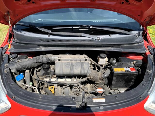 Червоний Хендай і10, об'ємом двигуна 1.2 л та пробігом 128 тис. км за 4800 $, фото 11 на Automoto.ua