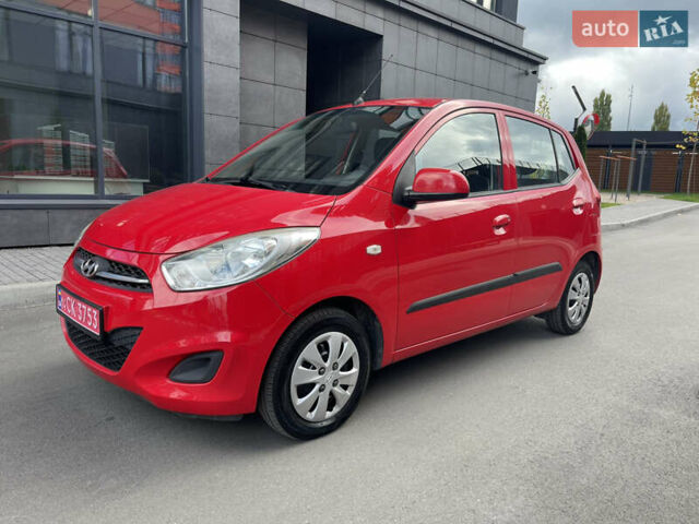 Красный Хендай и10, объемом двигателя 1.1 л и пробегом 117 тыс. км за 5499 $, фото 3 на Automoto.ua