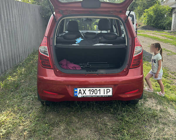 Красный Хендай и10, объемом двигателя 1.09 л и пробегом 91 тыс. км за 5000 $, фото 9 на Automoto.ua