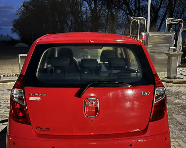 Хендай и10 2012 в Черновцах на Automoto.ua Красный Хендай и10, объемом двигателя 1.09 л и пробегом 185 тыс. км за 6200 $, фото 5 на Automoto.ua
