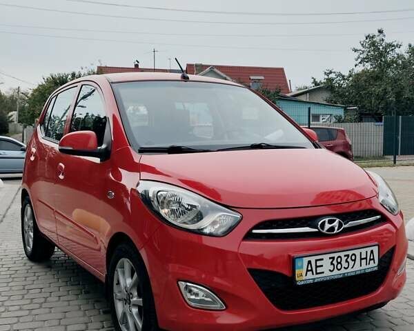 Красный Хендай и10, объемом двигателя 1.2 л и пробегом 108 тыс. км за 7000 $, фото 2 на Automoto.ua