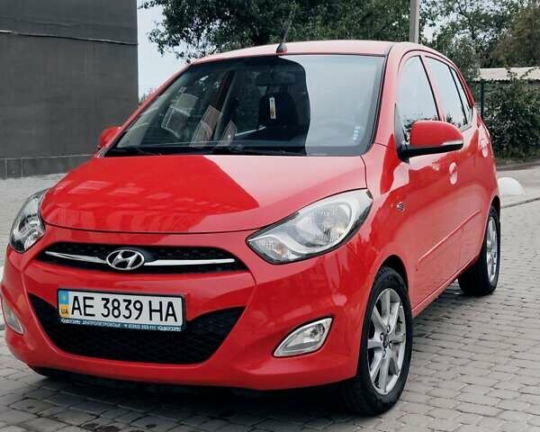 Красный Хендай и10, объемом двигателя 1.2 л и пробегом 108 тыс. км за 7000 $, фото 7 на Automoto.ua