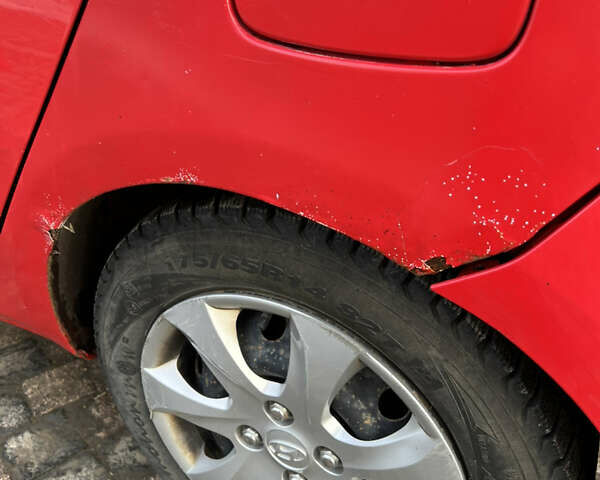 Червоний Хендай і10, об'ємом двигуна 1.09 л та пробігом 185 тис. км за 4100 $, фото 20 на Automoto.ua