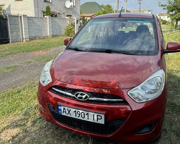 Красный Хендай и10, объемом двигателя 1.09 л и пробегом 91 тыс. км за 5000 $, фото 3 на Automoto.ua