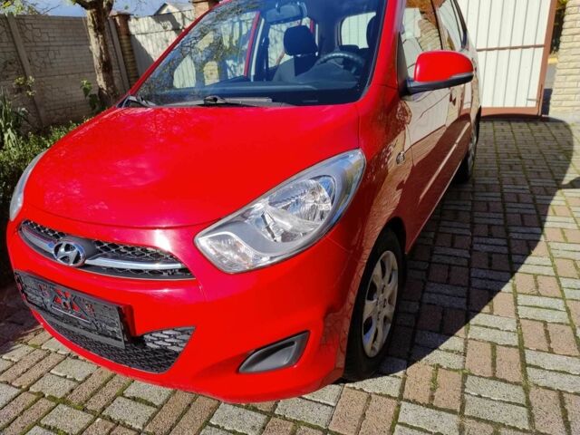 Красный Хендай и10, объемом двигателя 1.1 л и пробегом 114 тыс. км за 6400 $, фото 2 на Automoto.ua