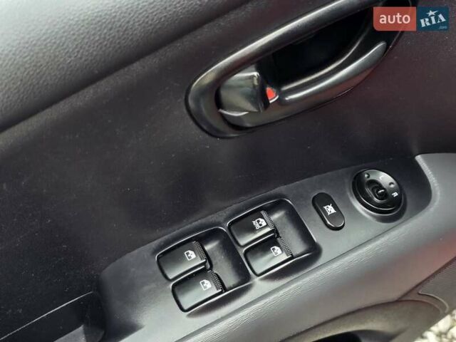 Красный Хендай и10, объемом двигателя 1.1 л и пробегом 176 тыс. км за 6499 $, фото 22 на Automoto.ua