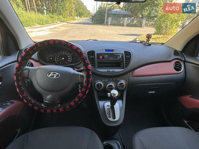 Красный Хендай и10, объемом двигателя 1.25 л и пробегом 78 тыс. км за 7300 $, фото 9 на Automoto.ua