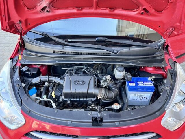 Червоний Хендай і10, об'ємом двигуна 1.2 л та пробігом 125 тис. км за 5600 $, фото 9 на Automoto.ua