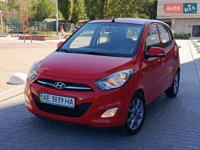 Красный Хендай и10, объемом двигателя 1.2 л и пробегом 108 тыс. км за 7000 $, фото 4 на Automoto.ua