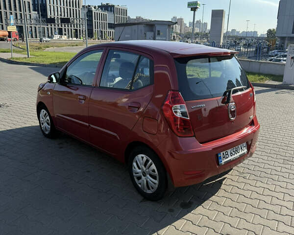 Красный Хендай и10, объемом двигателя 1.25 л и пробегом 86 тыс. км за 6100 $, фото 5 на Automoto.ua