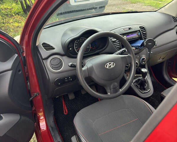 Красный Хендай и10, объемом двигателя 1.09 л и пробегом 91 тыс. км за 5000 $, фото 14 на Automoto.ua