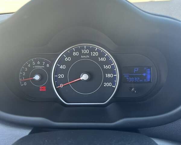 Красный Хендай и10, объемом двигателя 1.1 л и пробегом 74 тыс. км за 7000 $, фото 11 на Automoto.ua