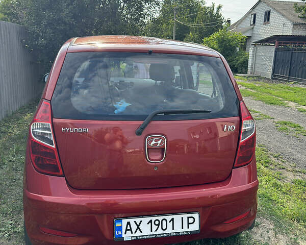 Красный Хендай и10, объемом двигателя 1.09 л и пробегом 91 тыс. км за 5000 $, фото 1 на Automoto.ua