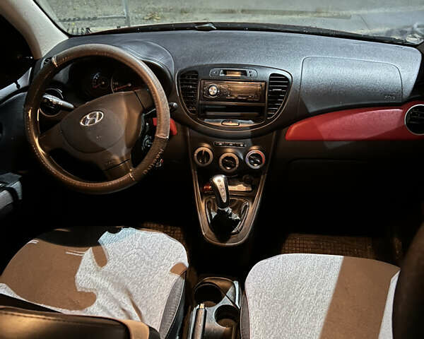 Хендай и10 2012 в Черновцах на Automoto.ua Красный Хендай и10, объемом двигателя 1.09 л и пробегом 185 тыс. км за 6200 $, фото 25 на Automoto.ua