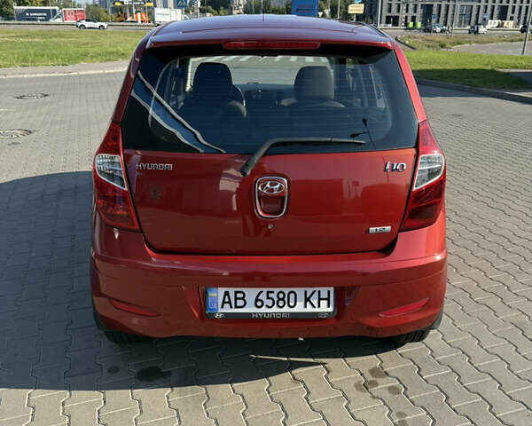 Красный Хендай и10, объемом двигателя 1.25 л и пробегом 86 тыс. км за 6100 $, фото 4 на Automoto.ua