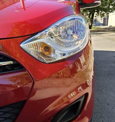 Хендай и10 2013 в Харькове на Automoto.ua Красный Хендай и10, объемом двигателя 1.2 л и пробегом 48 тыс. км за 8950 $, фото 18 на Automoto.ua