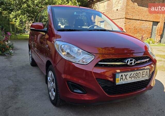 Хендай и10 2013 в Харькове на Automoto.ua Красный Хендай и10, объемом двигателя 1.2 л и пробегом 48 тыс. км за 8950 $, фото 39 на Automoto.ua