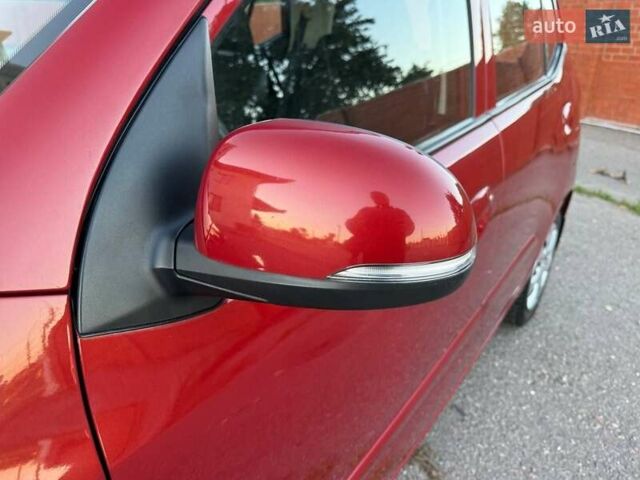 Красный Хендай и10, объемом двигателя 1.2 л и пробегом 48 тыс. км за 9000 $, фото 11 на Automoto.ua