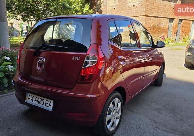 Хендай и10 2013 в Харькове на Automoto.ua Красный Хендай и10, объемом двигателя 1.2 л и пробегом 48 тыс. км за 8950 $, фото 2 на Automoto.ua