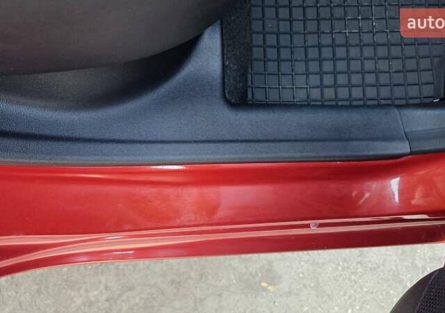 Хендай и10 2013 в Харькове на Automoto.ua Красный Хендай и10, объемом двигателя 1.2 л и пробегом 48 тыс. км за 8950 $, фото 24 на Automoto.ua