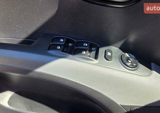 Красный Хендай и10, объемом двигателя 1.2 л и пробегом 48 тыс. км за 9000 $, фото 36 на Automoto.ua