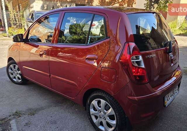Хендай и10 2013 в Харькове на Automoto.ua Красный Хендай и10, объемом двигателя 1.2 л и пробегом 48 тыс. км за 8950 $, фото 10 на Automoto.ua