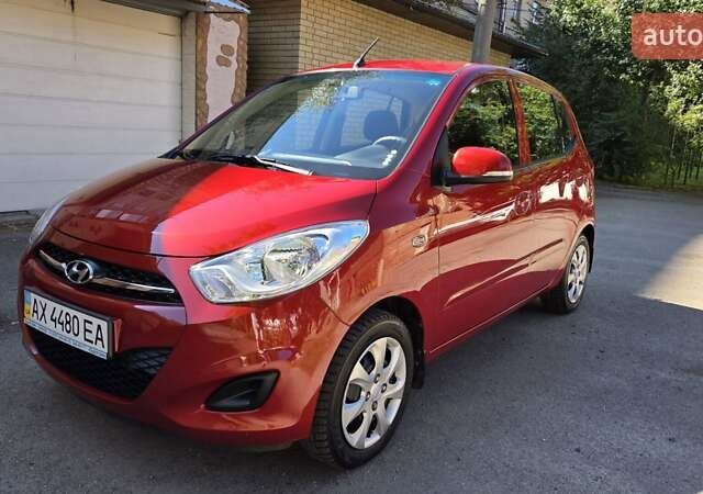 Хендай и10 2013 в Харькове на Automoto.ua Красный Хендай и10, объемом двигателя 1.2 л и пробегом 48 тыс. км за 8950 $, фото 28 на Automoto.ua